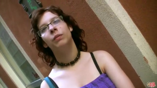 Присунул рыжей с большими дойками