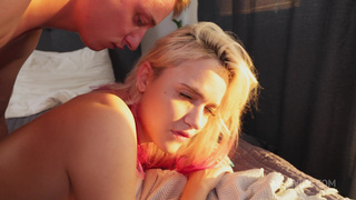 Novella думала про утро и романтику — а получила жёсткий анал без пощады!