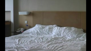 Пара из Китая снимает свое домашнее порно