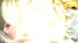 Один мужик ебёт сразу трёх тёлок