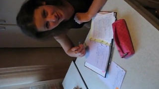 Русская парочка записала домашнее порно занявшись сексом на кухонном столе